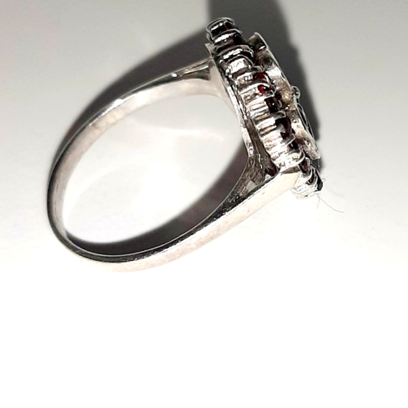 Victorian .925 SS Cut Bohemian Garnet Ring Size 7.75 Missing One Stone - Picture 4 of 8